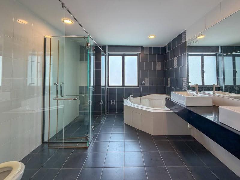 Kondominium untuk Dijual di Alam Desa @ Park Village - Afiqah zaidi - Bathroom - PropertyGuru.com.my