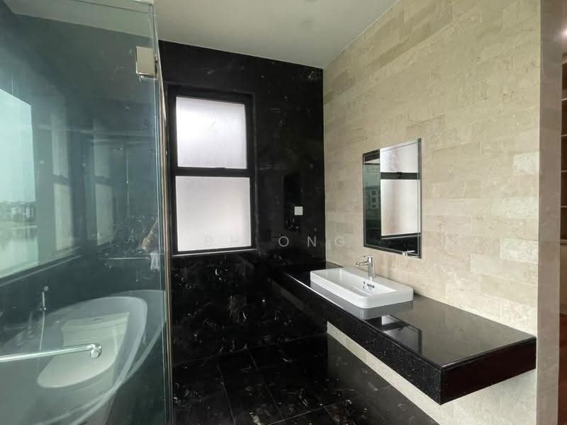 Bungalow House for Rent in Setia Eco Glades (Cyberjaya) - BH Ong - Bathroom - PropertyGuru.com.my