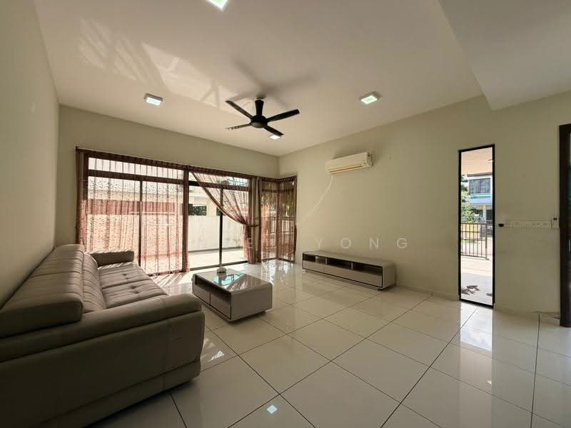 Cluster House for Sale in Horizon Hills (Iskandar Puteri (Nusajaya)) - Daniel Yong - Living Room - PropertyGuru.com.my