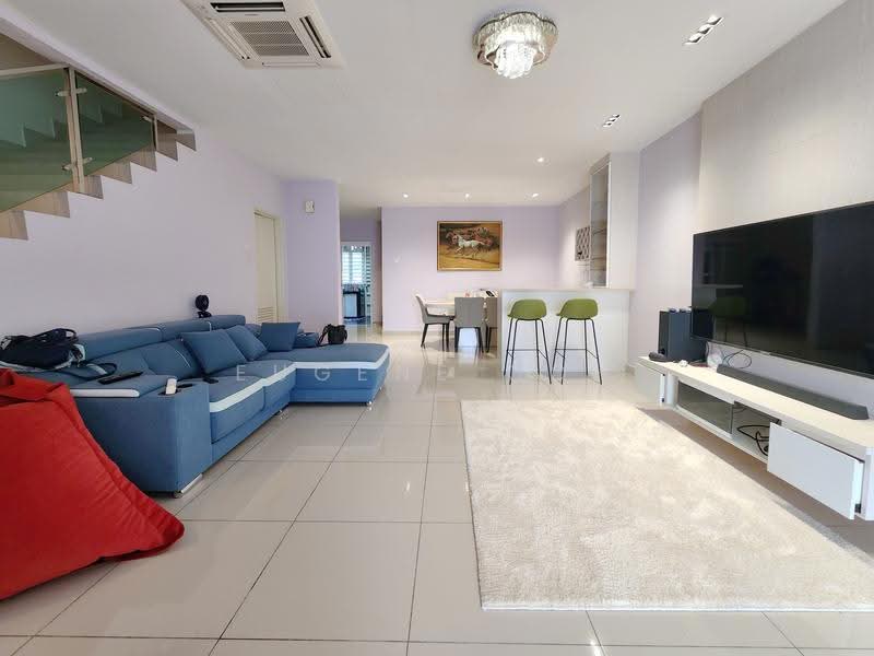 Rumah Teres untuk Dijual di Taman Semenyih Mewah (Semenyih) - Eugene Goh - Living Room - PropertyGuru.com.my