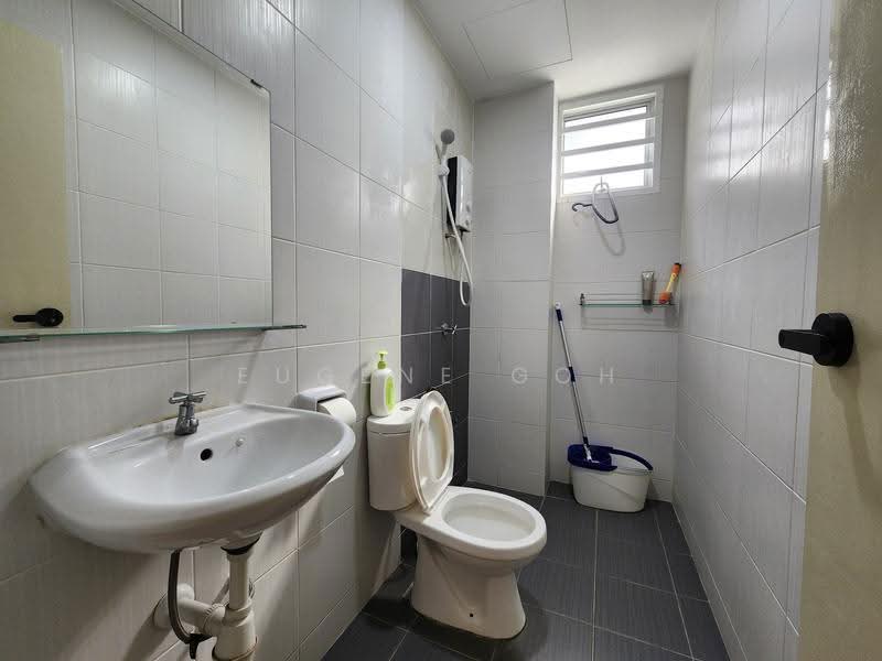 Rumah Teres untuk Dijual di Taman Semenyih Mewah (Semenyih) - Eugene Goh - Bathroom - PropertyGuru.com.my