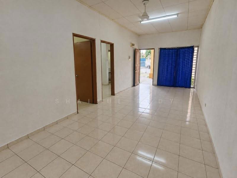 1-storey Terraced House for Sale in Antara Gapi (Ulu Yam) - Shaiful Rudy - PropertyGuru.com.my