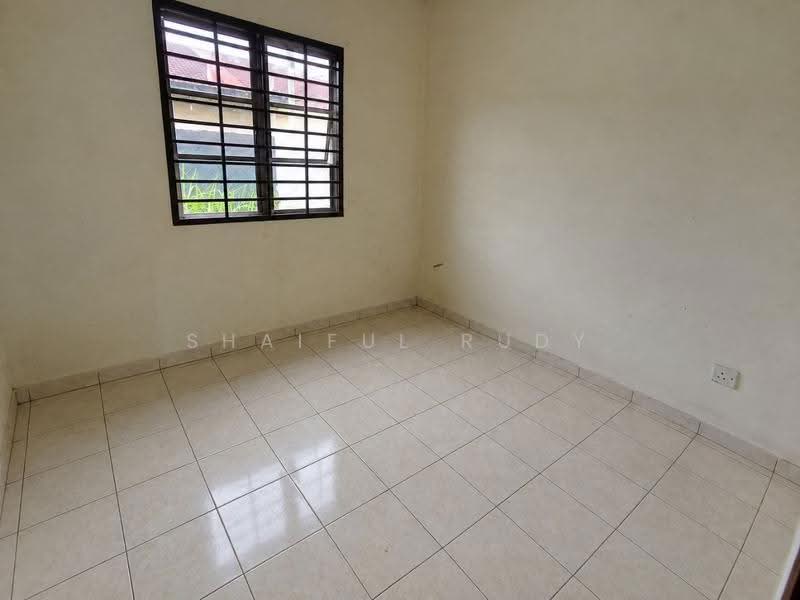 1-storey Terraced House for Sale in Antara Gapi (Ulu Yam) - Shaiful Rudy - PropertyGuru.com.my