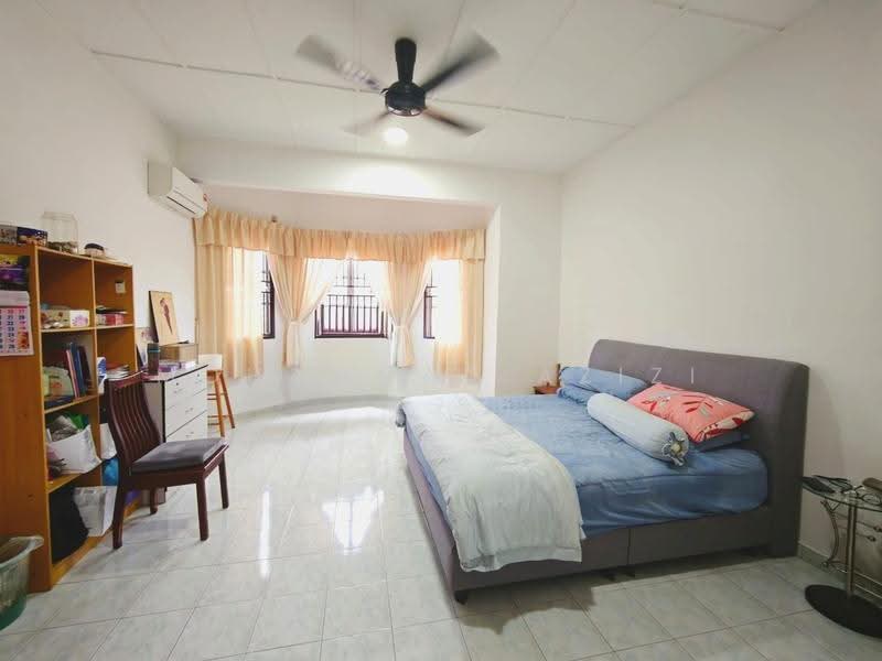Rumah Teres 2-Tingkat untuk Dijual di Seri Setali (Kuantan) - Mohammad Azizi - Bedroom - PropertyGuru.com.my