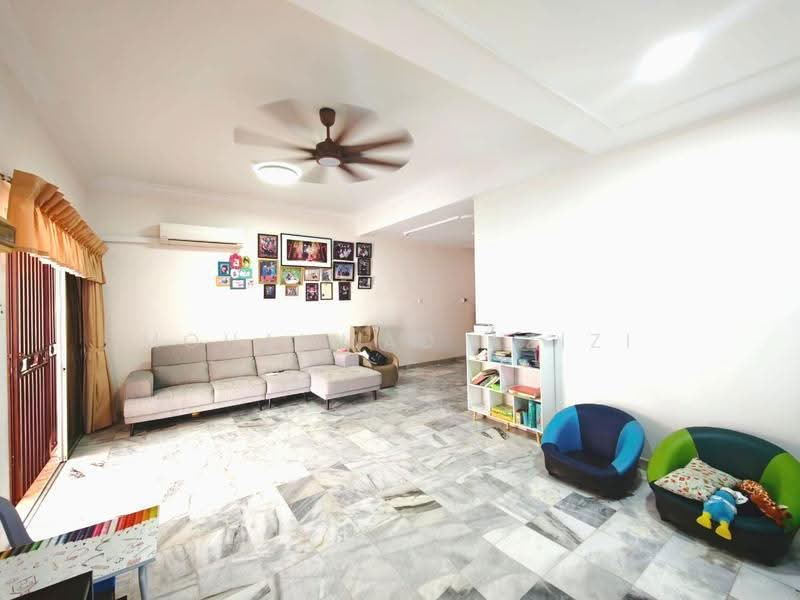 Rumah Teres 2-Tingkat untuk Dijual di Seri Setali (Kuantan) - Mohammad Azizi - Living Room - PropertyGuru.com.my