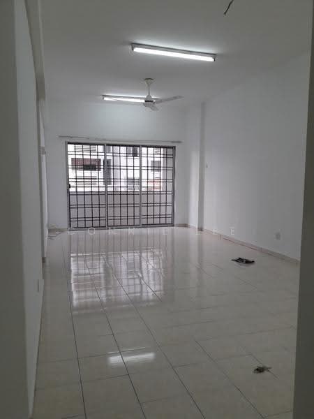 Pangsapuri untuk Disewa di Jalil Damai Apartments - Connie Lee - Living Room - PropertyGuru.com.my