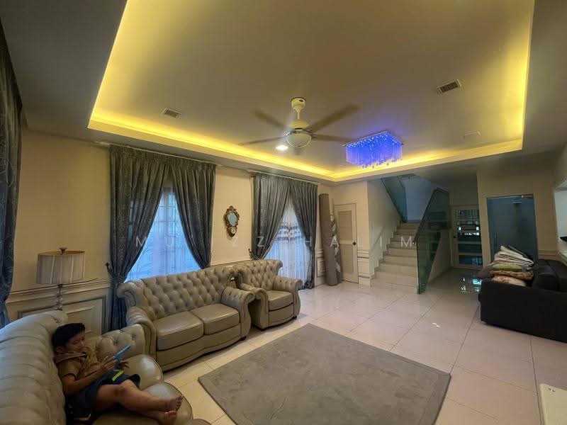 Rumah Banglo untuk Dijual di Seremban 2 (Negeri Sembilan) - Mu'izz Halim - Living Room - PropertyGuru.com.my