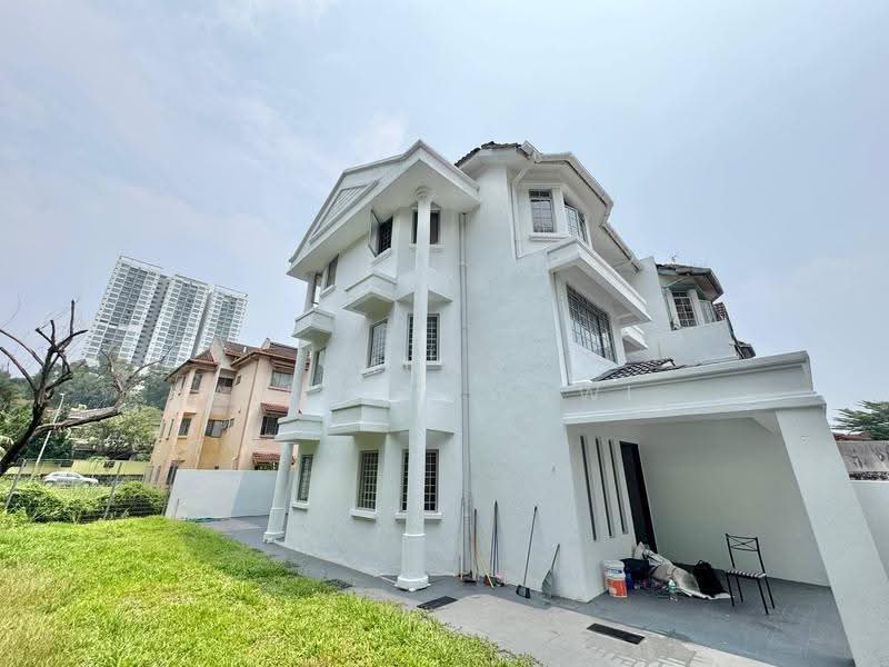 Townhouse for Sale in Seksyen 7 (Shah Alam) - Muhd Khairulnawawi Kamaruddin - Exterior - PropertyGuru.com.my