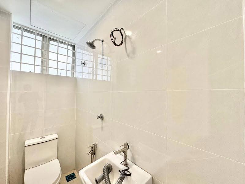 Townhouse for Sale in Seksyen 7 (Shah Alam) - Muhd Khairulnawawi Kamaruddin - Bathroom - PropertyGuru.com.my