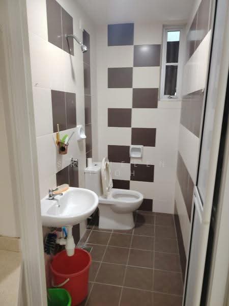 Kondominium untuk Dijual di Royale Infinity - Sr. Helen Teoh - Bathroom - PropertyGuru.com.my