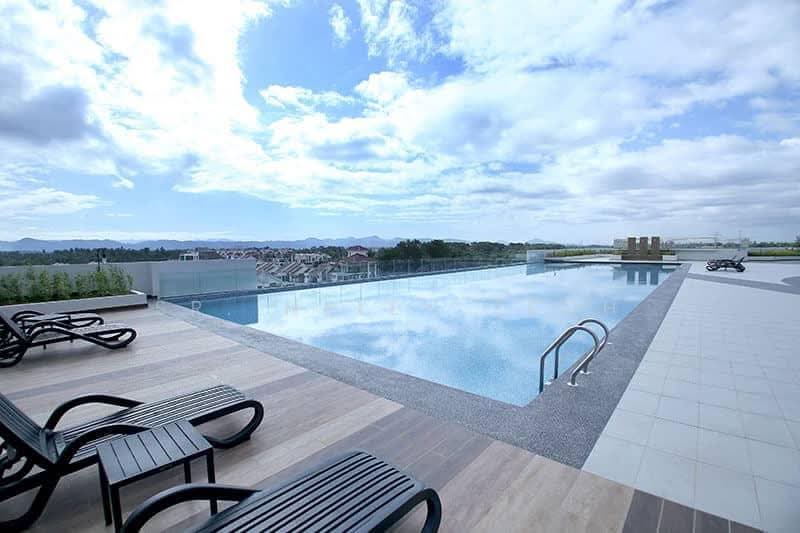 Kondominium untuk Dijual di Royale Infinity - Sr. Helen Teoh - Pool - PropertyGuru.com.my