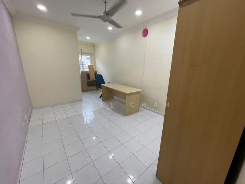 2-storey Terraced House for Sale in Bandar Bukit Tinggi (Klang) - Louis Chan - PropertyGuru.com.my