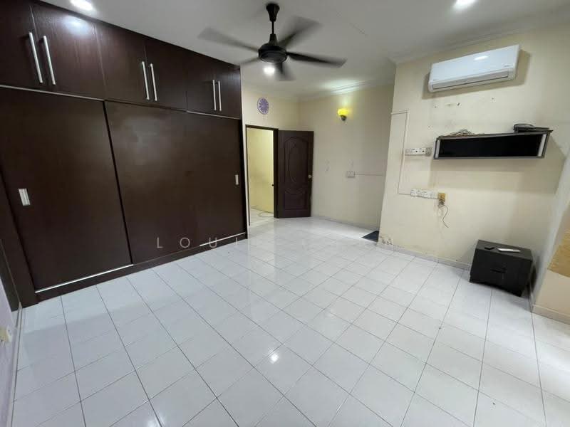 2-storey Terraced House for Sale in Bandar Bukit Tinggi (Klang) - Louis Chan - PropertyGuru.com.my