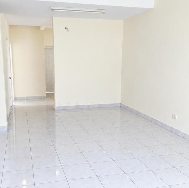 2-storey Terraced House for Sale in Taman Putra Prima (Puchong) - Abbie Lee - Interior - PropertyGuru.com.my