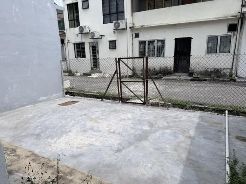 2-storey Terraced House for Sale in Taman Putra Prima (Puchong) - Abbie Lee - Exterior - PropertyGuru.com.my