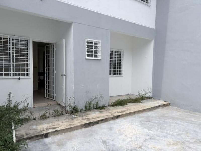 2-storey Terraced House for Sale in Taman Putra Prima (Puchong) - Abbie Lee - Exterior - PropertyGuru.com.my