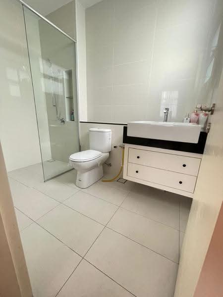 Bungalow House for Sale in Taman Meranti Jaya (Puchong) - Amy Lim - Bathroom - PropertyGuru.com.my