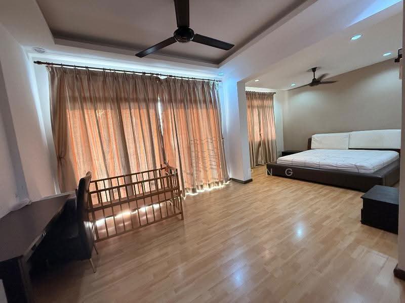 Condominium for Sale at D'Piazza - Matthew Png - Bedroom - PropertyGuru.com.my