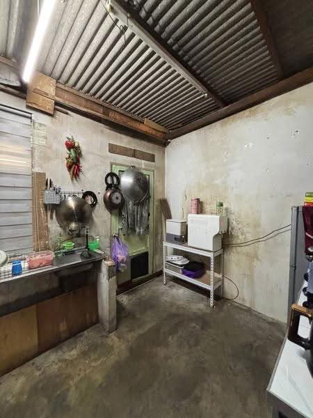 2-storey Terraced House for Sale in Taman Rinting (Masai) - Keith Shum - Kitchen - PropertyGuru.com.my