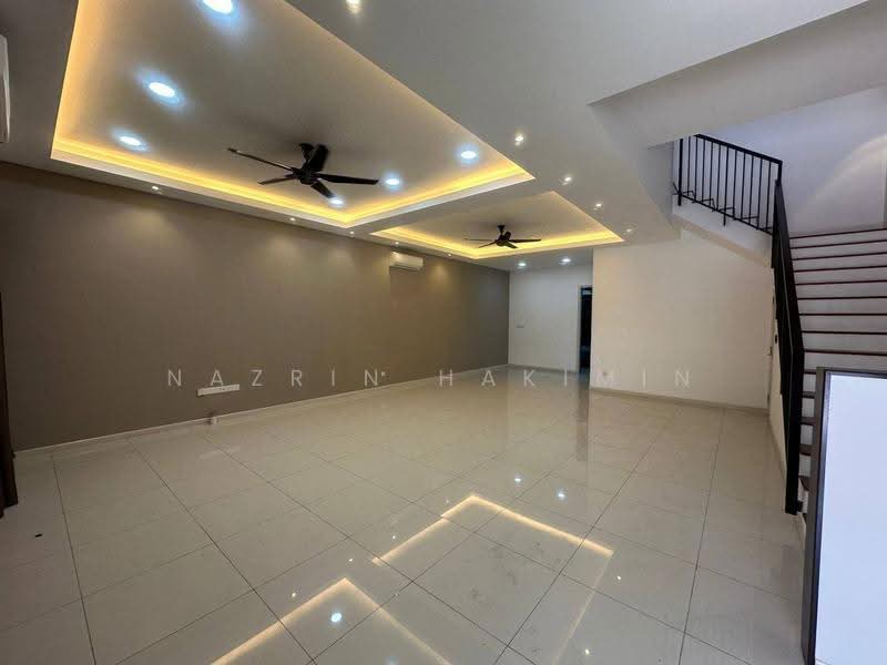 Semi-Detached House for Sale in Sungai Buloh (Selangor) - Nazrin Hakimin - Living Room - PropertyGuru.com.my