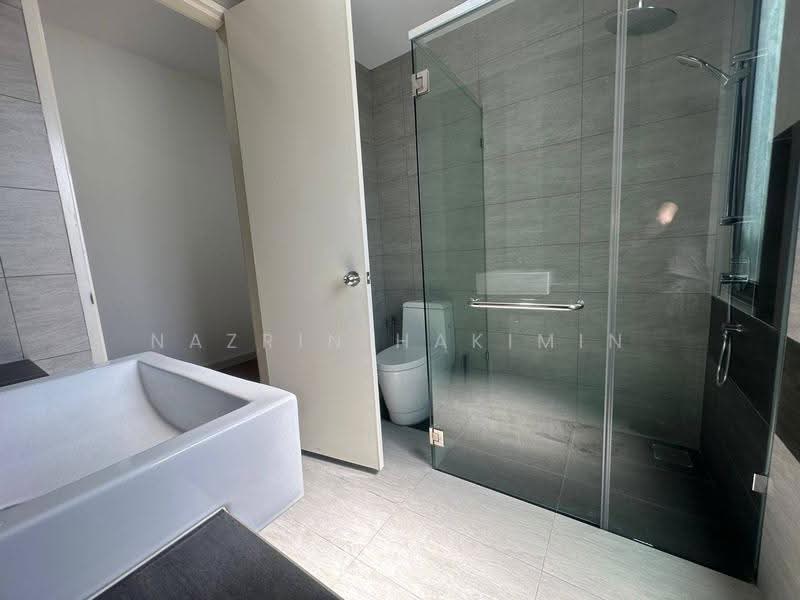 Semi-Detached House for Sale in Sungai Buloh (Selangor) - Nazrin Hakimin - Bathroom - PropertyGuru.com.my