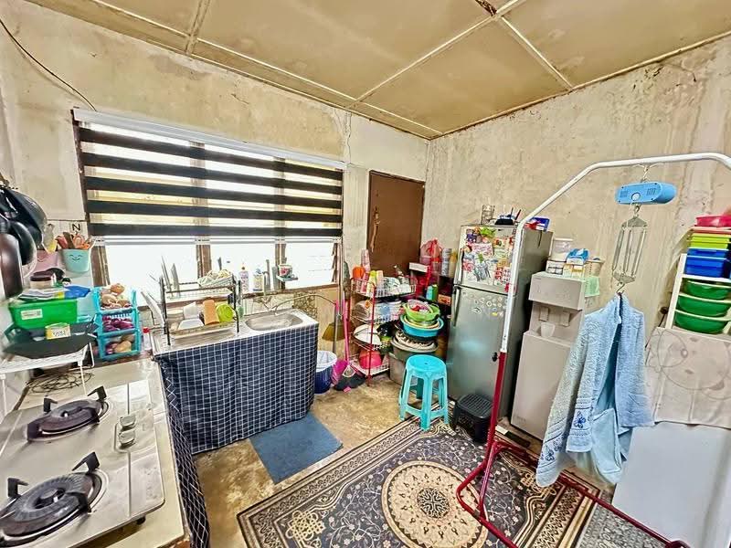 2-storey Terraced House for Sale in Seksyen 19 (Shah Alam) - Adaw Zain - Kitchen - PropertyGuru.com.my