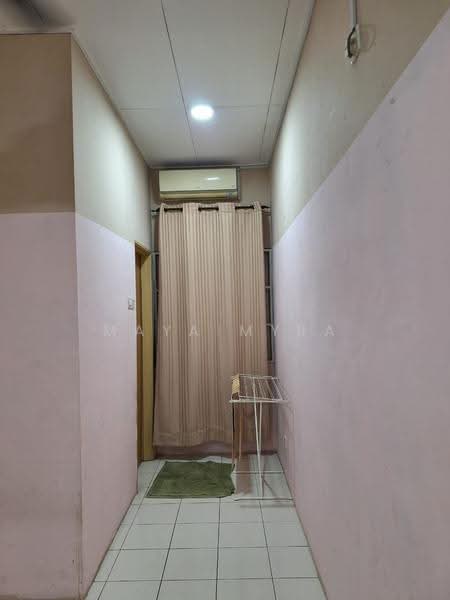 Rumah Bandar untuk Disewa di Manjung (Perak) - Maya Myra - Corridor - PropertyGuru.com.my