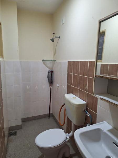 Rumah Bandar untuk Disewa di Manjung (Perak) - Maya Myra - Bathroom - PropertyGuru.com.my