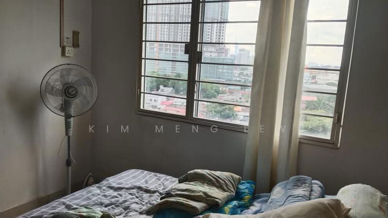 Apartment for Sale at Sri Intan 1 - Kim Meng Lew - Bedroom - PropertyGuru.com.my