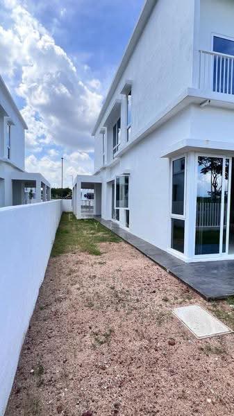 2-storey Terraced House for Sale in Batu Kawan (Penang) - Lee Kuan Yen - Exterior - PropertyGuru.com.my