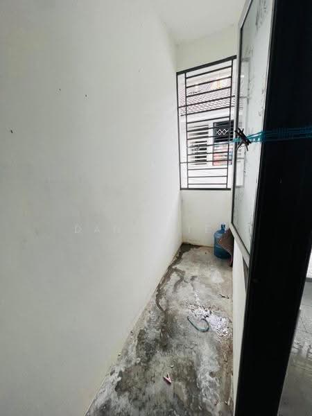 Cluster House for Sale in Johor Bahru (Johor) - Danny Tey - Balcony - PropertyGuru.com.my