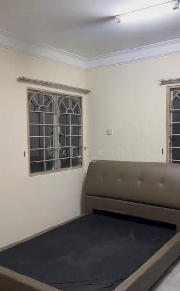 Pangsapuri untuk Dijual di Sri Intan 1 - Valerie Ng - Bedroom - PropertyGuru.com.my