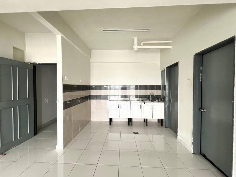 Pangsapuri untuk Dijual di Pangsapuri Damai - Nazrin Hakimin - Kitchen - PropertyGuru.com.my