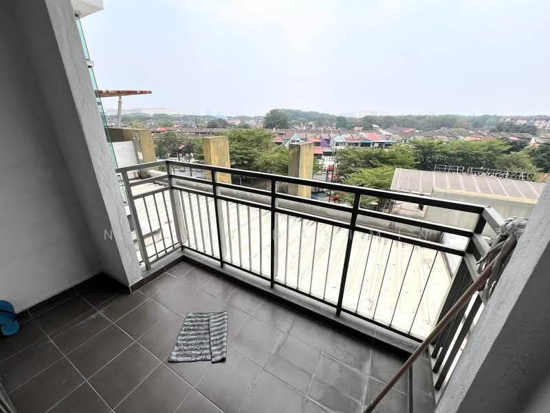 Pangsapuri untuk Dijual di Pangsapuri Damai - Nazrin Hakimin - Balcony - PropertyGuru.com.my