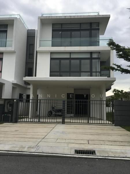 Rumah Berkembar untuk Disewa di Lake Fields (Sungai Besi) - Cannice You - Exterior - PropertyGuru.com.my