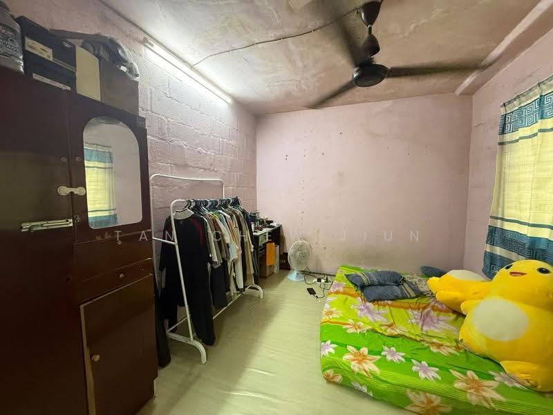 Flat for Rent at Pudu Impian 1 - Tan Chew Jiun - Bedroom - PropertyGuru.com.my