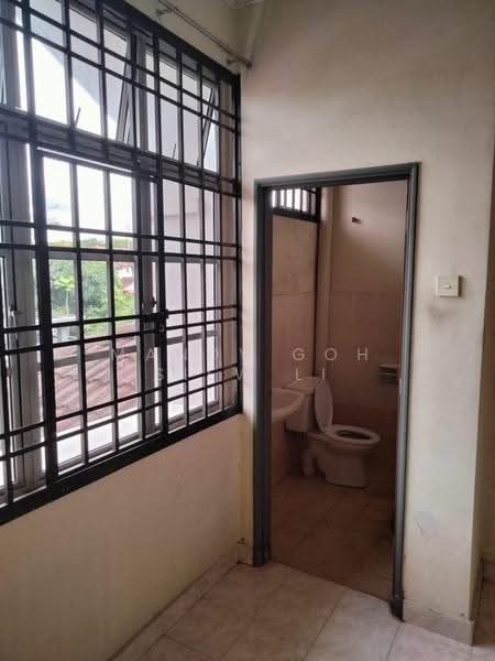 Terraced House for Sale in Taman Mutiara Rini (Skudai) - Mandy Goh Siew Li - Bathroom - PropertyGuru.com.my