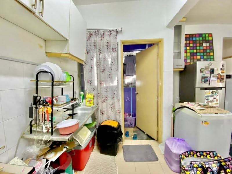 Pangsapuri untuk Dijual di Residensi Warnasari 1 - Nazrin Hakimin - Kitchen - PropertyGuru.com.my