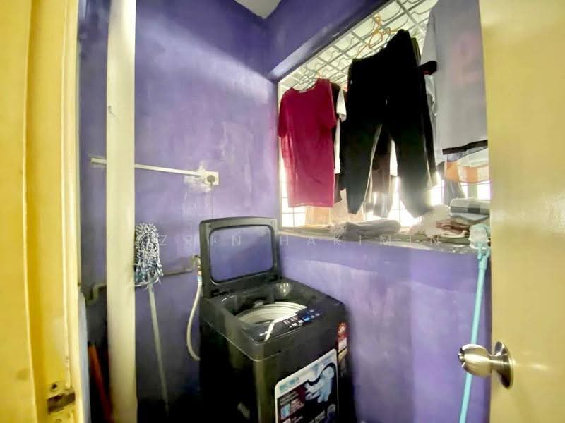 Pangsapuri untuk Dijual di Residensi Warnasari 1 - Nazrin Hakimin - Interior - PropertyGuru.com.my