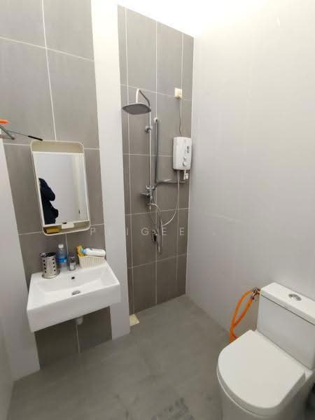 Rumah Kluster untuk Dijual di Eco Majestic (Semenyih) - PeiGee . - Bathroom - PropertyGuru.com.my