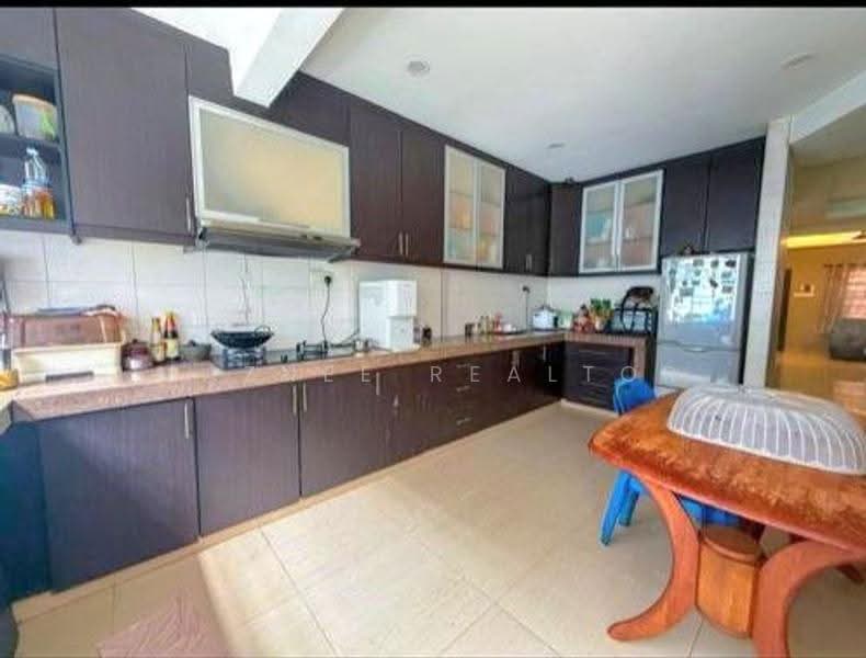 2-storey Terraced House for Rent in Prima Saujana (Kajang) - Maznee Realtor - Kitchen - PropertyGuru.com.my