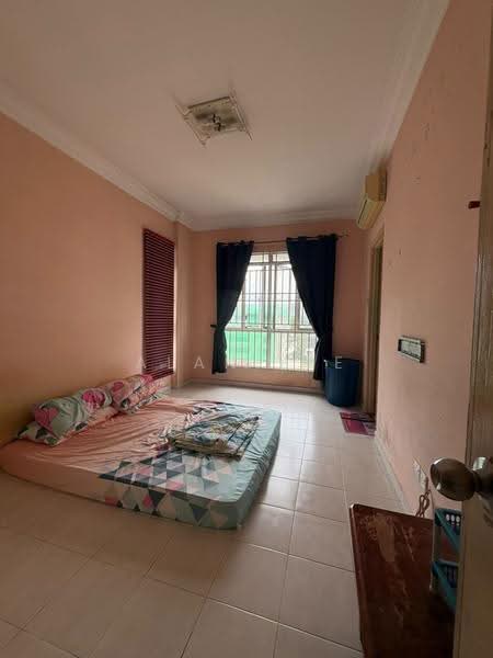 Kondominium untuk Dijual di Warisan City View - Alan Lee - Bedroom - PropertyGuru.com.my