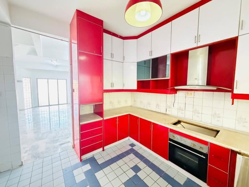2-storey Terraced House for Sale in Seksyen 7 (Shah Alam) - Zimir Shah - Kitchen - PropertyGuru.com.my