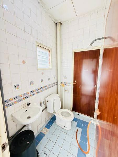 2-storey Terraced House for Sale in Seksyen 7 (Shah Alam) - Zimir Shah - Bathroom - PropertyGuru.com.my