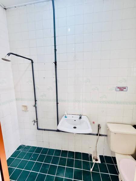 2-storey Terraced House for Sale in Seksyen 7 (Shah Alam) - Zimir Shah - Bathroom - PropertyGuru.com.my