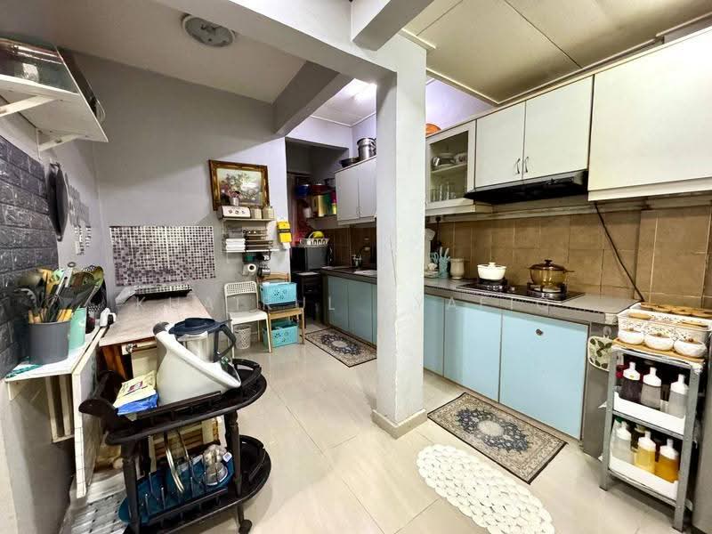 Rumah Kluster untuk Dijual di Bandar Tasik Puteri (Rawang) - Khairul Syafiq - Kitchen - PropertyGuru.com.my