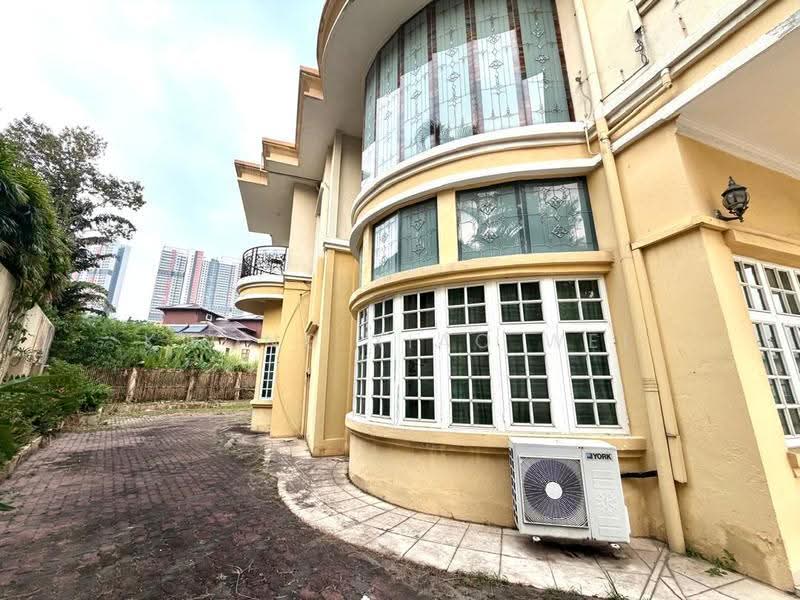 Bungalow House for Sale in Kota Damansara (Selangor) - Kwong Xiao Wei - Exterior - PropertyGuru.com.my
