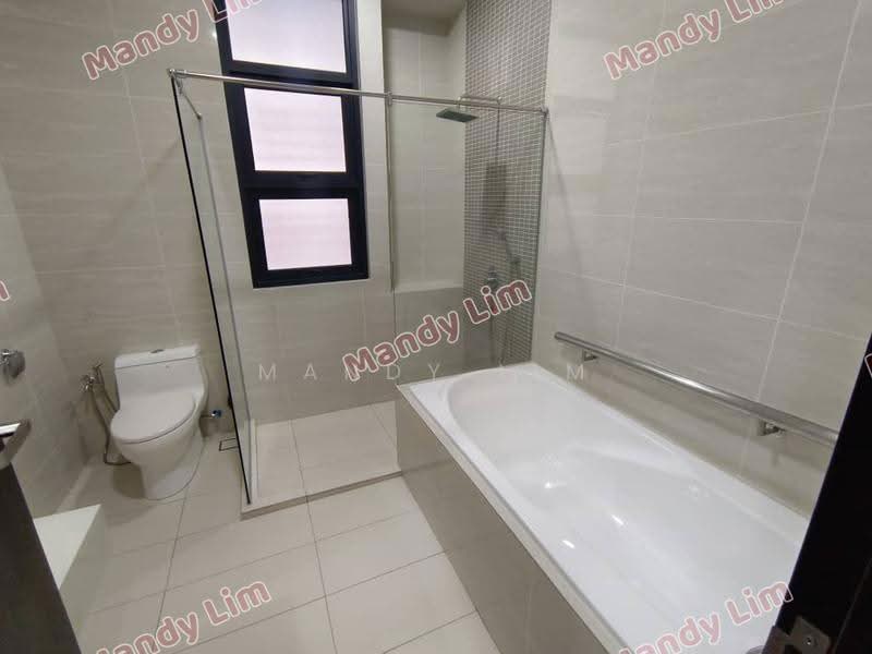 Rumah Teres 3-Tingkat untuk Dijual di Sungai Ara (Penang) - Mandy Lim - Bathroom - PropertyGuru.com.my