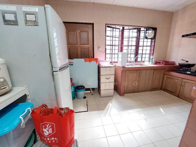 2-storey Terraced House for Rent in Taman Wawasan (Puchong) - Bryan Choo - Kitchen - PropertyGuru.com.my