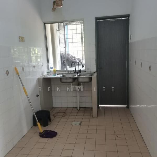 Apartment for Rent at Pangsapuri Senja - Benny Lee - Kitchen - PropertyGuru.com.my